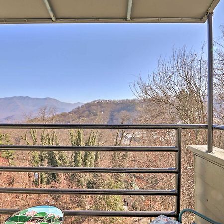 Unique Smokies Ski Shack With Mountain-Top View Gatlinburg Exteriör bild