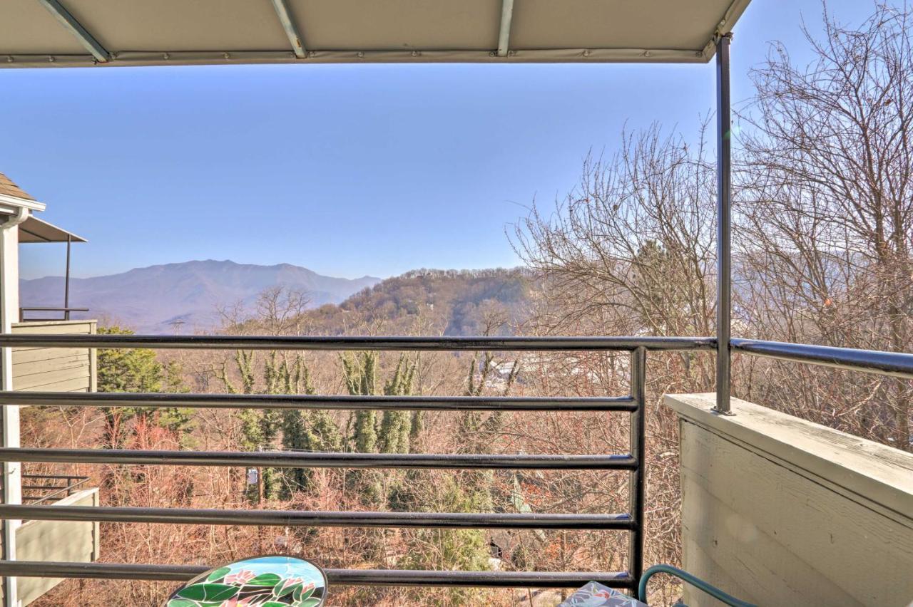 Unique Smokies Ski Shack With Mountain-Top View Gatlinburg Exteriör bild
